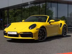 Racinggelb Gebraucht 2024 Porsche 911 Turbo Cabrio | 224.900 € (Teuer)