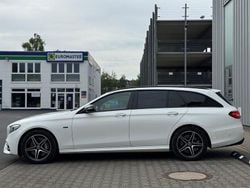 Weiß Gebraucht 2020 Mercedes E300 AMG line Limousine | 31.480 € (Guter Preis)