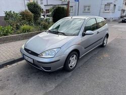 Grau Gebraucht 2002 Ford Focus Kleinwagen | 700 € (Guter Preis)