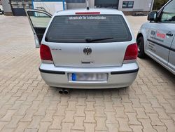 Silber Gebraucht 2001 VW Polo Kleinwagen | 1.200 €