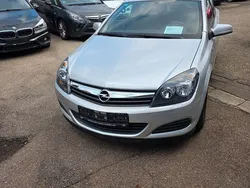 Silber Gebraucht 2006 Opel Astra GTC Edition+ Coupé | 3.499 € (Etwas zu teuer)