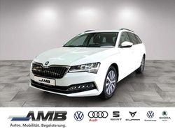 Moonweiß perleffekt/moonweis Gebraucht 2023 Skoda Superb Ambition Kombi | 24.980 € (Fairer Preis)