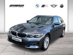 Grau Gebraucht 2021 BMW 318 Efficient Dynamics Kombi | 24.990 € (Fairer Preis)