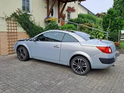 Silber Gebraucht 2004 Renault Mégane Cabriolet Cabrio | 1.950 € (Fairer Preis)