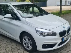 Weiß Gebraucht 2014 BMW 220 Active Tourer Sport Line Van / Kleinbus | 12.650 € (Teuer)