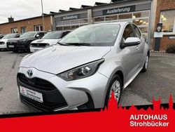 Silber Gebraucht 2022 Toyota Yaris Hybrid Business Edition Limousine | 16.950 € (Superpreis)