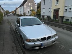 Silber Gebraucht 2001 BMW 525 Limousine | 3.600 € (Guter Preis)