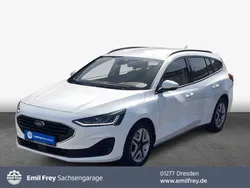 Frozen white Gebraucht 2022 Ford Focus Cool & Connect Kombi | 18.240 € (Guter Preis)