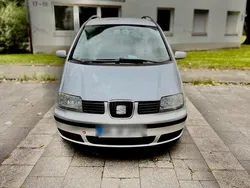 Grau Gebraucht 2006 Seat Alhambra Van / Kleinbus | 2.500 € (Etwas zu teuer)