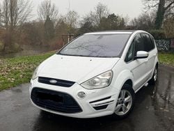 Weiß Gebraucht 2010 Ford S-MAX Titanium Van / Kleinbus | 5.900 € (Fairer Preis)