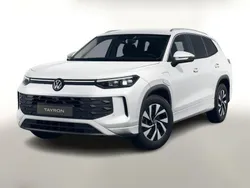 Oryxweiß perlmutteffekt Neu 2025 VW Tayron IQ Drive SUV | 48.813 € (Superpreis)