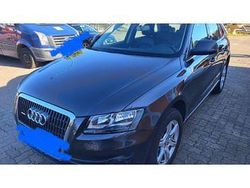 Grau Gebraucht 2011 Audi Q5 Sport SUV | 13.500 € (Fairer Preis)