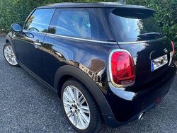 Schwarz Gebraucht 2018 Mini Cooper Chili Kleinwagen | 18.500 € (Teuer)