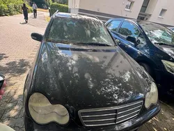 Schwarz Gebraucht 2003 Mercedes C180 Avantgarde Kombi | 1.000 € (Fairer Preis)