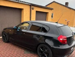 Schwarz Gebraucht 2005 BMW 120 Kleinwagen | 3.990 €