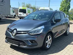 Grau Gebraucht 2017 Renault Clio IV Bose Edition Kleinwagen | 9.990 € (Fairer Preis)