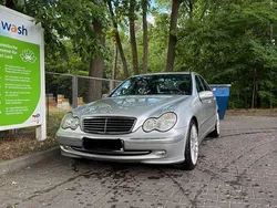 Silber Gebraucht 2000 Mercedes C240 Classic Limousine | 3.600 € (Teuer)