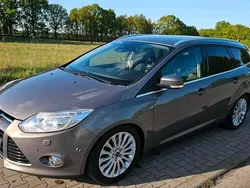 Braun Gebraucht 2012 Ford Focus Titanium S Kombi | 5.999 € (Guter Preis)