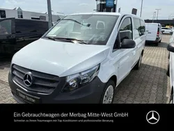 Arktikweiß Gebraucht 2022 Mercedes Vito Van / Kleinbus | 34.986 € (Teuer)