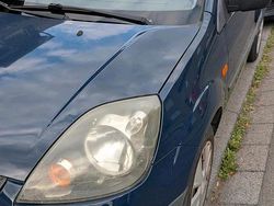 Blau Gebraucht 2008 Ford Fiesta Kleinwagen | 2.500 € (Etwas zu teuer)