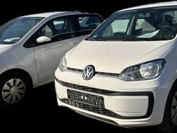 Weiß Gebraucht 2017 VW up! Kleinwagen | 3.887 €
