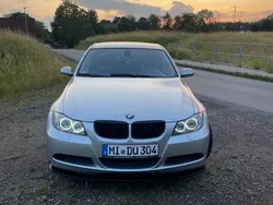 Silber Gebraucht 2005 BMW 318 Performance Limousine | 3.599 €