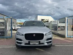 Silber Gebraucht 2016 Jaguar F-Pace Pure SUV | 14.999 € (Fairer Preis)