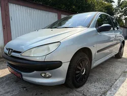 Grau Gebraucht 2003 Peugeot 206 Filou Limousine | 1.290 € (Etwas zu teuer)