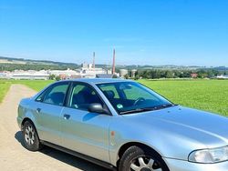 Grau Gebraucht 1996 Audi A4 Limousine | 2.099 € (Fairer Preis)
