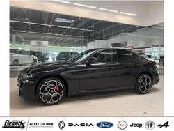 Nero vulcano metallic Gebraucht 2023 Alfa Romeo Giulia Competizione Limousine | 39.470 € (Fairer Preis)