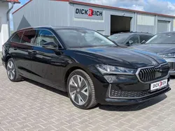 Ebony schwarz metallic Gebraucht 2024 Skoda Superb Selection Kombi | 37.950 € (Superpreis)