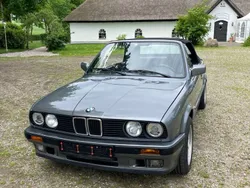 Grau Gebraucht 1991 BMW 325 Cabriolet Cabrio | 19.800 €