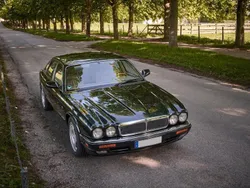 Jaguar XJ6