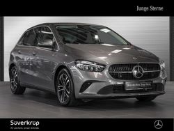 Grau Gebraucht 2024 Mercedes B200 Progressive Van / Kleinbus | 29.520 € (Superpreis)