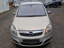 Silber Gebraucht 2009 Opel Zafira Van / Kleinbus | 2.150 € (Superpreis)