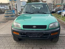 Grün Gebraucht 1997 Toyota RAV4 SUV | 2.300 € (Fairer Preis)