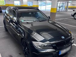 Schwarz Gebraucht 2006 BMW 330 Shadowline Kombi | 6.000 € (Fairer Preis)