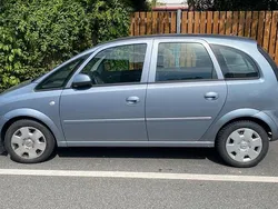 Grau Gebraucht 2005 Opel Meriva Van / Kleinbus | 3.500 € (Fairer Preis)