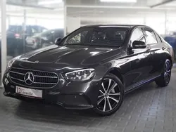 Grau Gebraucht 2021 Mercedes E400 Night Limousine | 44.990 €