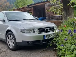 Silber Gebraucht 2003 Audi A4 Sport Limousine | 8.000 €