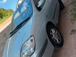 Silber Gebraucht 2003 Renault Scénic Van / Kleinbus | 1.000 €