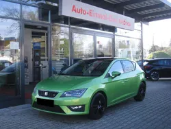 Limagrün metallic Gebraucht 2016 Seat Leon Limousine | 14.990 € (Etwas zu teuer)