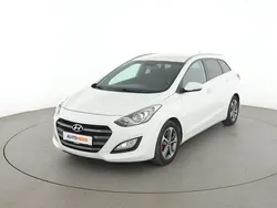 Weiß Gebraucht 2016 Hyundai i30 Trend Limousine | 11.850 € (Fairer Preis)