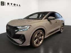 Grau Gebraucht 2023 Audi Q4 e-tron Ambiente SUV | 50.990 €