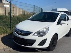 Weiß Gebraucht 2013 Opel Corsa Kleinwagen | 2.300 € (Guter Preis)