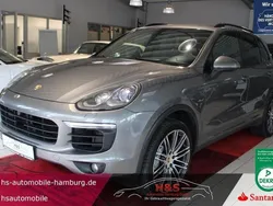 Grau Gebraucht 2017 Porsche Cayenne SUV | 41.900 €