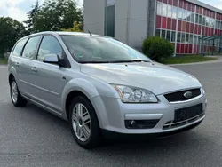 Silber Gebraucht 2007 Ford Focus Ghia Kombi | 4.999 € (Teuer)