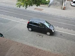 Schwarz Gebraucht 2005 Opel Meriva Van / Kleinbus | 1.600 € (Fairer Preis)