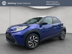 Blau Neu 2025 Toyota Aygo Kleinwagen | 20.490 €