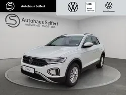 Pure white Gebraucht 2024 VW T-Roc Life SUV | 20.930 € (Superpreis)